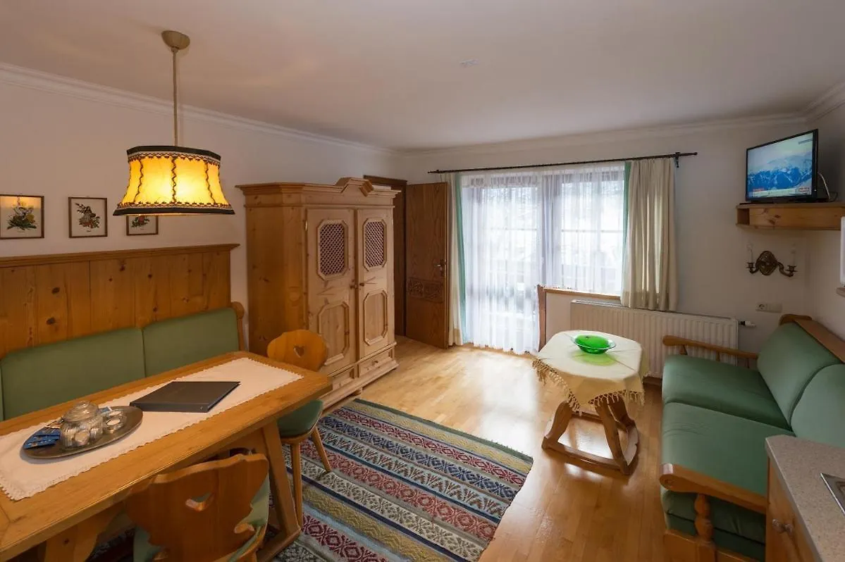 Apartment Forsthaus Pernthaner Saalbach-Hinterglemm