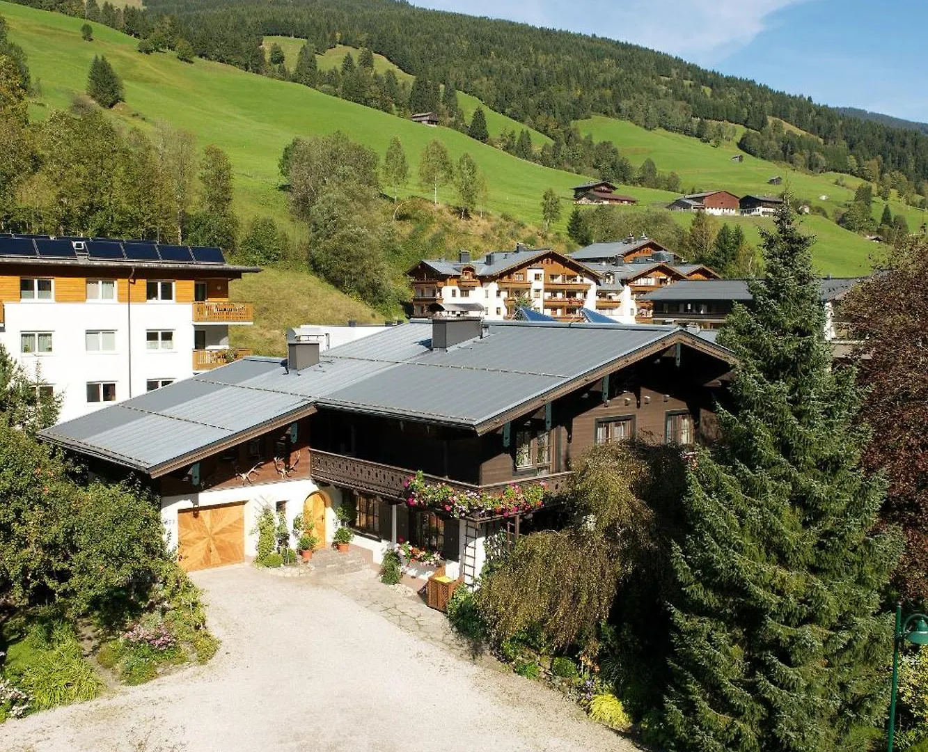Forsthaus Pernthaner Saalbach-Hinterglemm 0*,  Austria