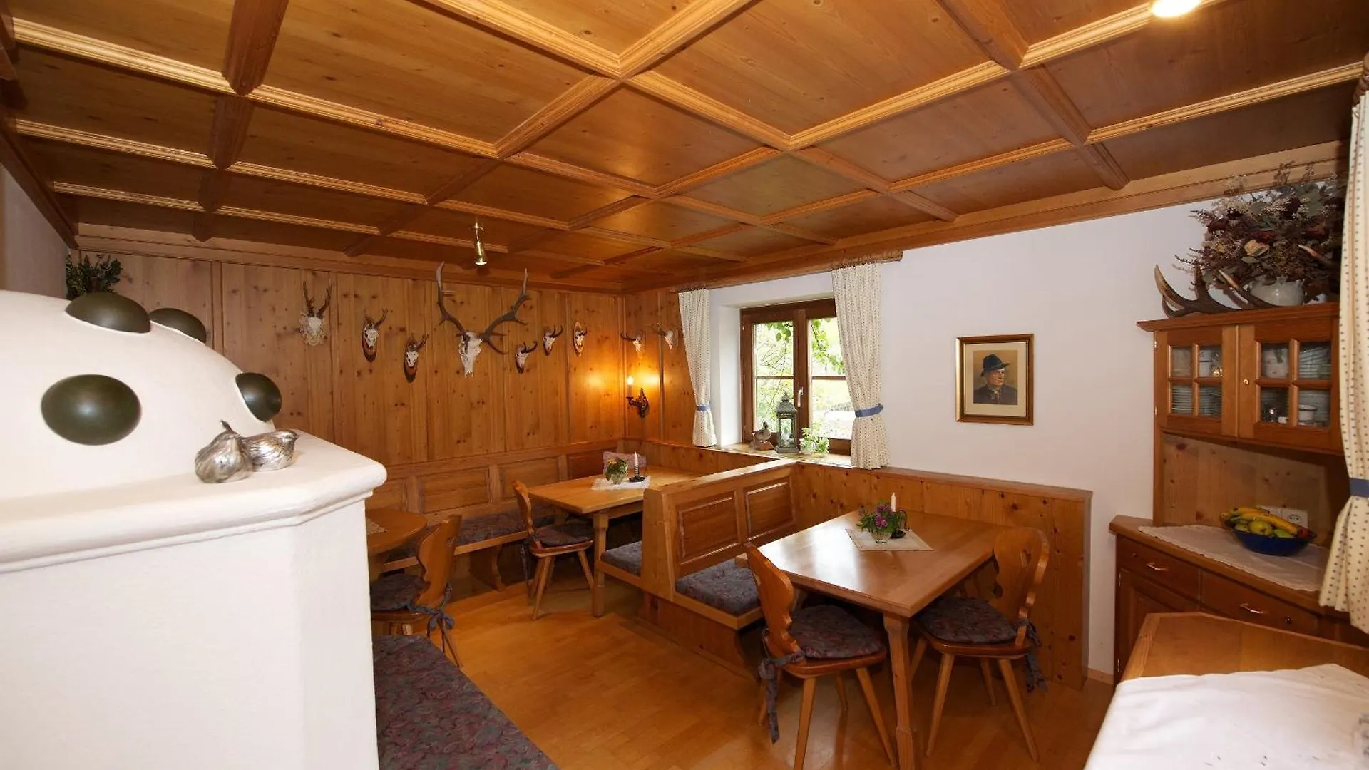 Forsthaus Pernthaner Saalbach-Hinterglemm 0*,  Austria
